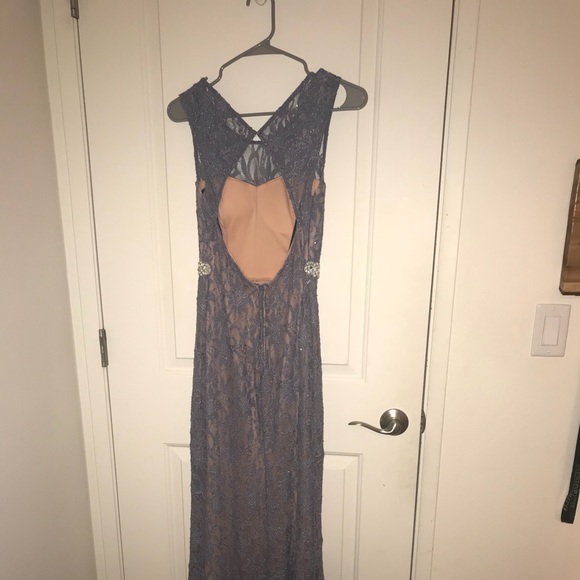 Prom dress - Picture 2 of 3